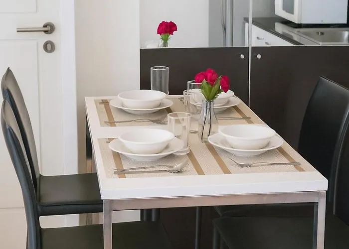 Apartment Executive 2 Beds Nana Bts 5 Mins *