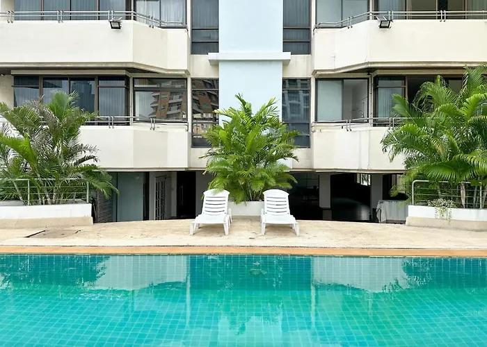 Executive 2 Beds Nana Bts 5 Mins * Bangkok